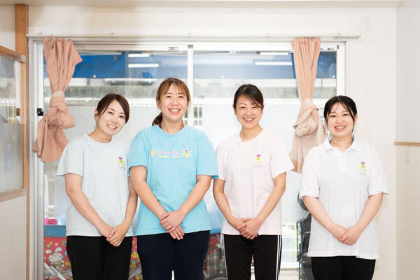 社会福祉法人あざみ会 美原保育園（パート）の保育士求人メイン写真5