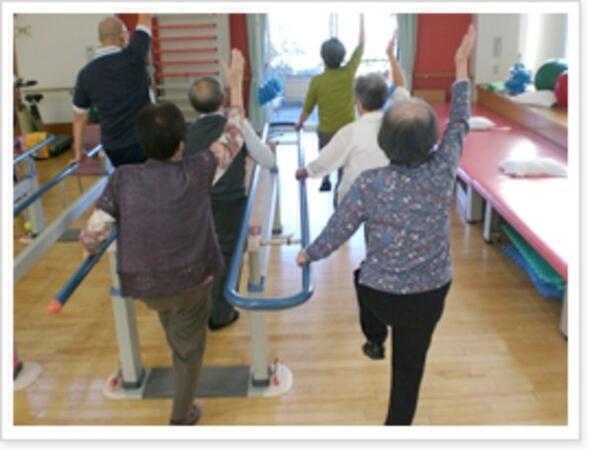 介護老人保健施設 うららの里（支援相談員/常勤）の精神保健福祉士求人メイン写真2