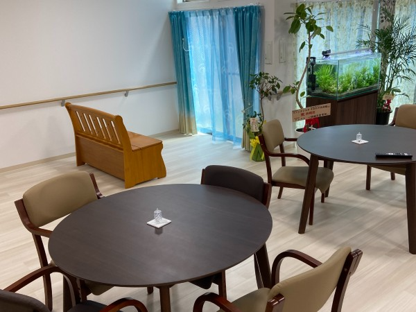 住宅型有料老人ホームすみれ千代田縁（パート）の介護職求人メイン写真2