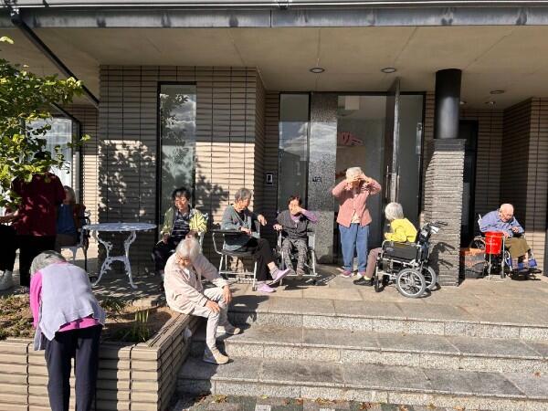 住宅型有料老人ホーム「桜daファミリー」（常勤）の介護職求人の写真