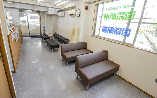 国領駅前クリニック（常勤） の看護師求人メイン写真2