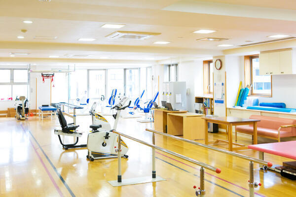 医療法人社団輝生会 法人本部（経理人事/常勤）の一般事務求人メイン写真3