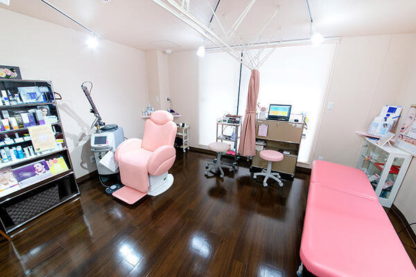 りくぎえん皮膚科（パート）の看護師求人メイン写真3