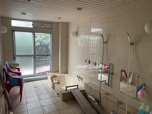 有料老人ホーム新生館（常勤）の介護職求人メイン写真4