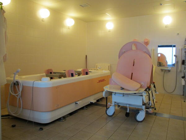 厚木精華園（パート）の支援員求人メイン写真4