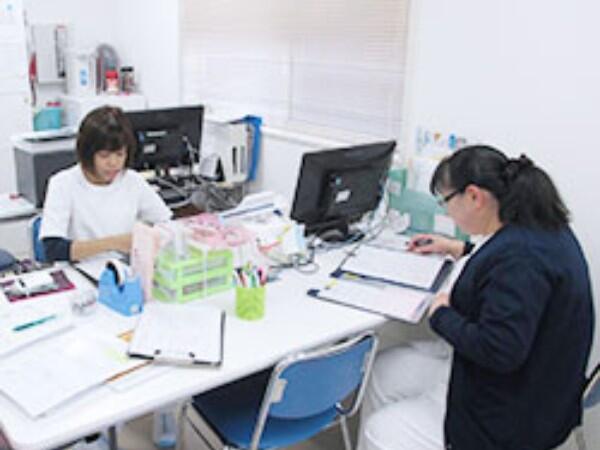 訪問看護ステーションひまわり(パート)の准看護師求人の写真
