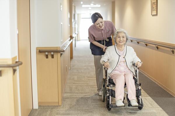 住宅型有料老人ホーム「SJR高取」（常勤） の介護福祉士求人メイン写真4
