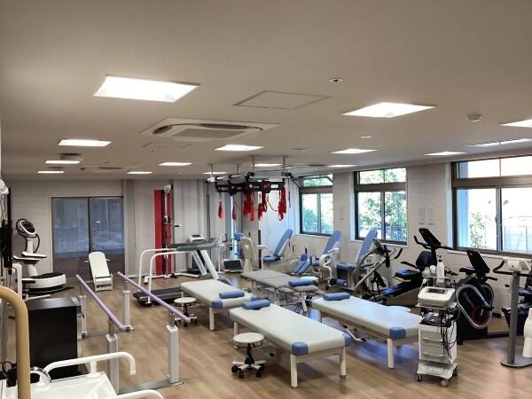 介護老人保健施設鵠芭（夜勤専従/パート） の介護職求人メイン写真4