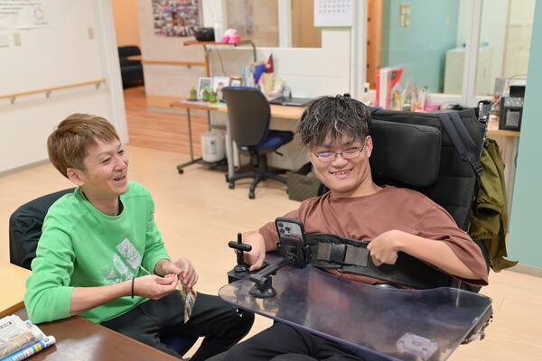 介護派遣サービスぶどうの木（パート）の介護職求人メイン写真5