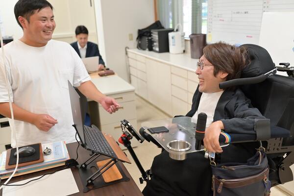 介護派遣サービスぶどうの木（パート）の介護職求人メイン写真2