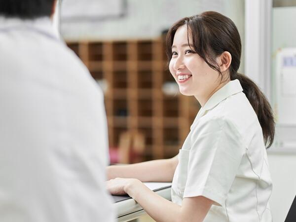 大阪梅田耳鼻咽喉科ゆあさクリニック（パート）の看護助手求人の写真