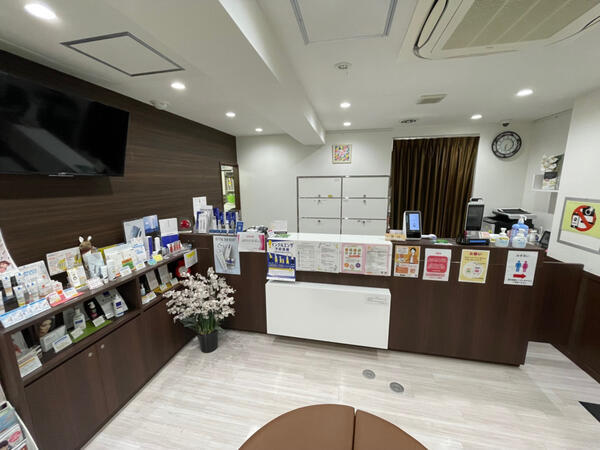 りくぎえん皮膚科（パート）の看護師求人メイン写真2