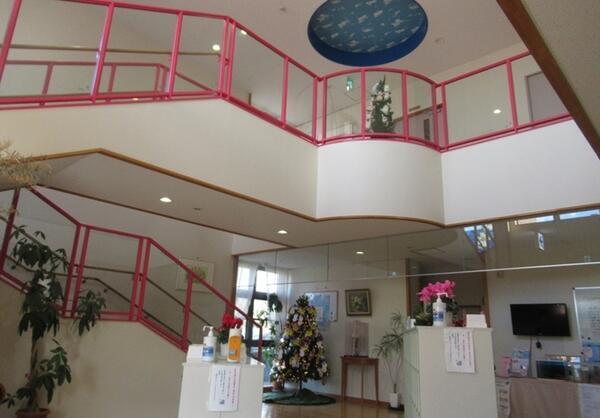 湖東白ゆりこども園（常勤） の保育士求人メイン写真2