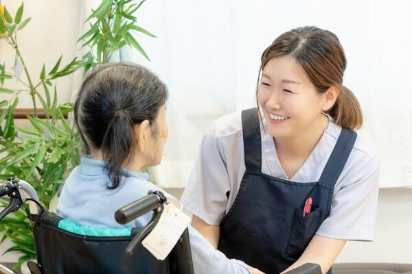 有料老人ホーム スマイルナーシング半田（パート）の介護職求人メイン写真4