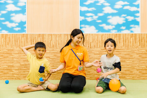 ホップステップ新城校（パート）の保育士求人サブ写真2