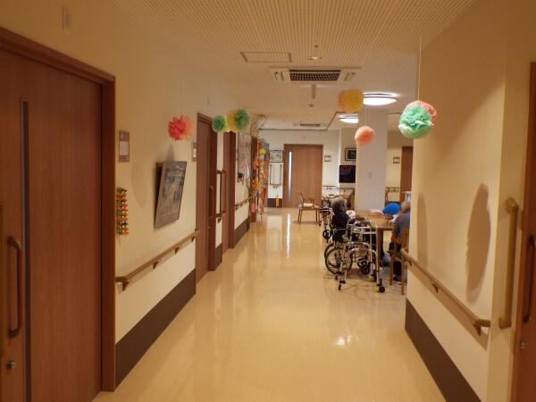 短期入所生活介護施設かがやき苑（常勤）の介護職求人メイン写真2