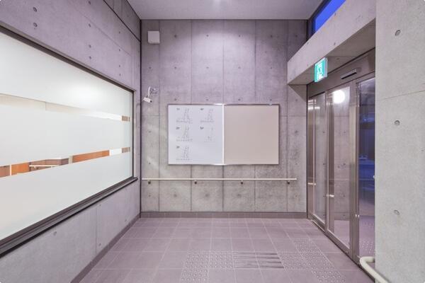 特別養護老人ホーム千里（夜勤専門パート）の介護職求人メイン写真3