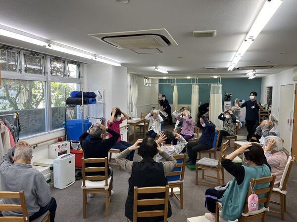 中央リハビリステーション エボルブ多摩平（常勤）の理学療法士求人メイン写真4
