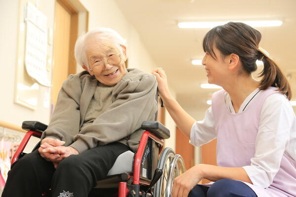 介護老人福祉施設 しろやま（パート）の介護職求人メイン写真2