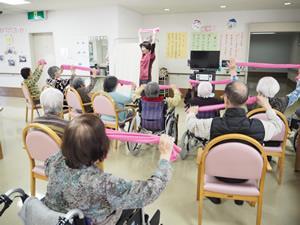 総務病院 介護老人保健施設やすらぎ（パート）の介護福祉士求人メイン写真3