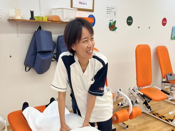 機能訓練専門デイサービスきたえるーむ奈良西ノ京（正社員）の柔道整復師求人メイン写真2