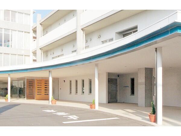 介護老人保健施設 葵の園・はまの（相談補助兼務/常勤）の一般事務求人の写真