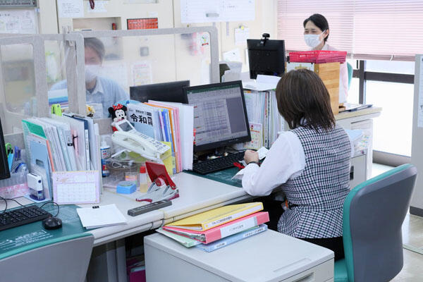 けやきホームズ学童クラブ2（学童支援員/パート）の支援員求人メイン写真3