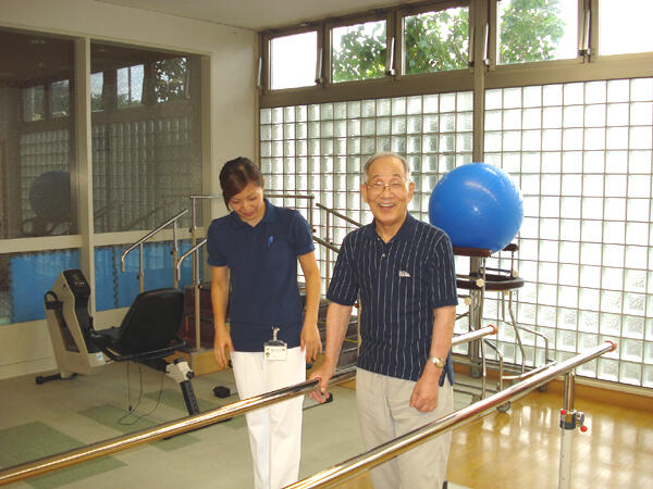 介護老人保健施設さかえケアセンター（正社員）の准看護師求人メイン写真3