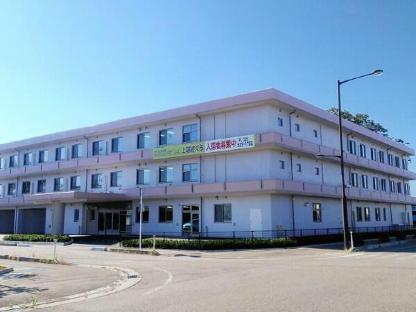 リーシェ上越さくら（夜勤専従/常勤）の介護福祉士求人の写真