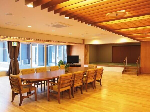 有料老人ホームゆうらいふ長浜（常勤）の介護福祉士求人メイン写真2