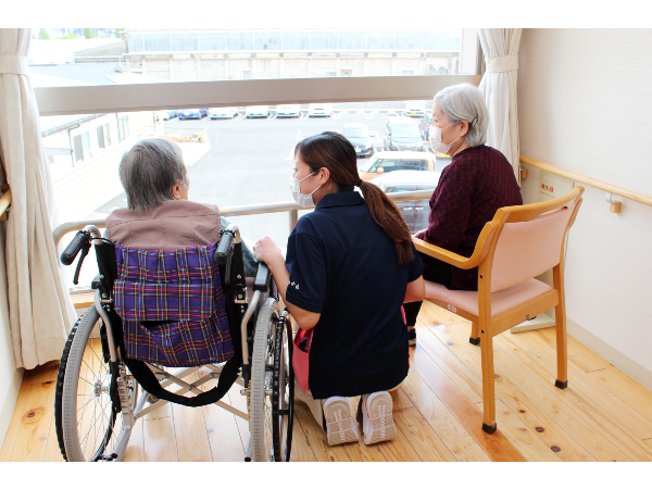 介護付き有料老人ホームニッケあすも一宮弐番館（パート）の介護職求人メイン写真3