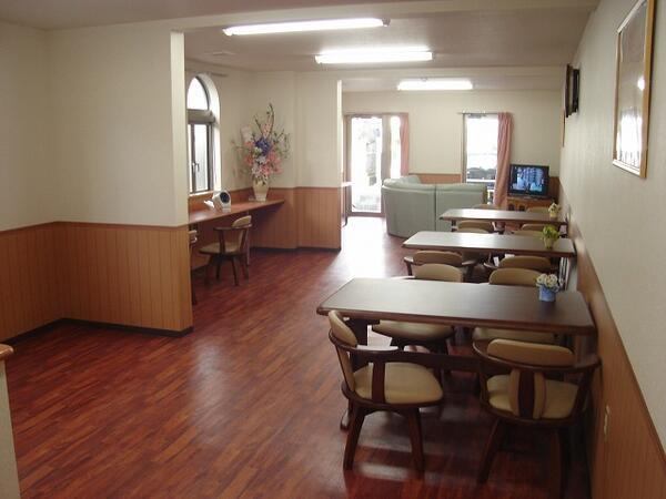 サ高住　コミュニティ生瀬（常勤） の介護職求人メイン写真2