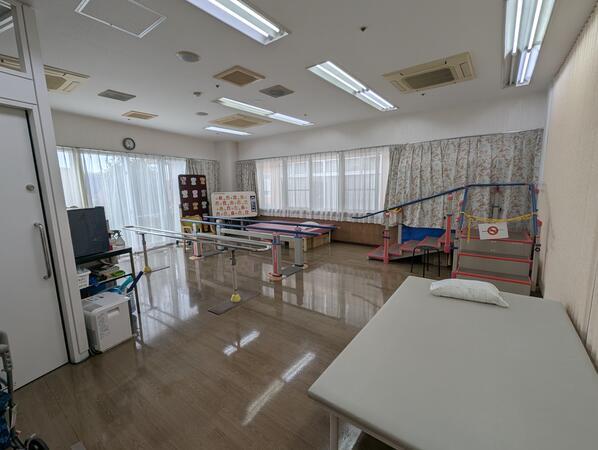 特別養護老人ホーム 翔裕園（常勤）の理学療法士求人メイン写真2