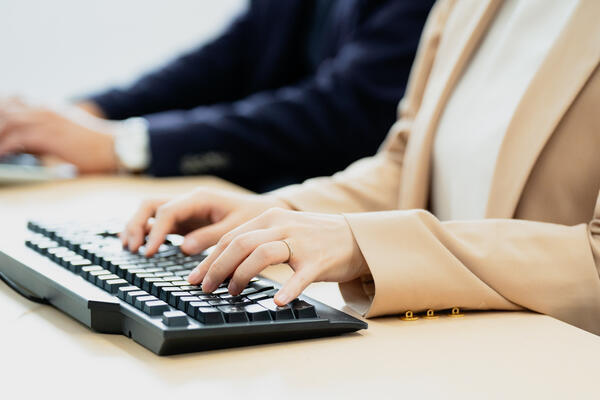 株式会社シーズ・ワン（経理 / 正社員）の一般事務求人メイン写真3