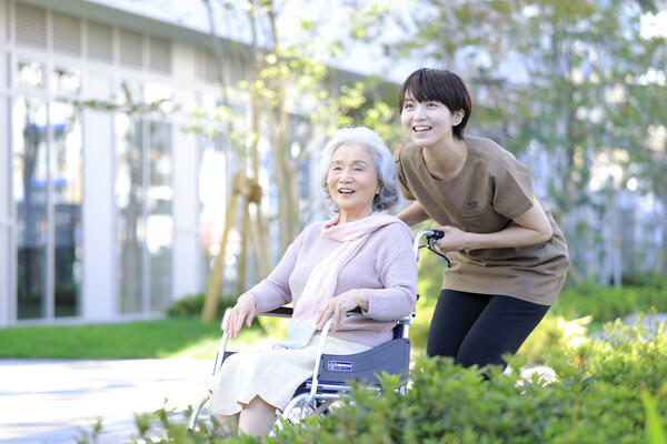 住宅型有料老人ホーム「SJR下大利」（介護スタッフ） の介護福祉士求人メイン写真3