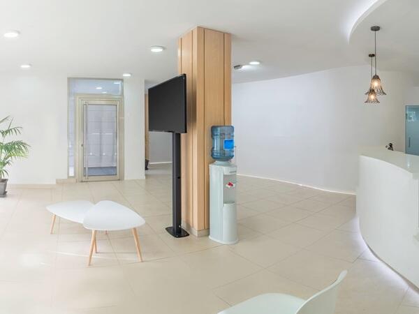 城東鶴見 腎・泌尿器科クリニック（2025年6月オープン / 常勤）の医療事務求人の写真