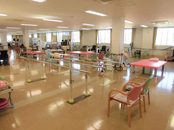 西多摩病院（常勤）の理学療法士求人メイン写真3