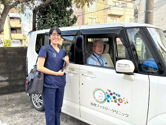 多摩ファミリークリニック（訪問診療ドライバー / パート）の送迎ドライバー求人の写真