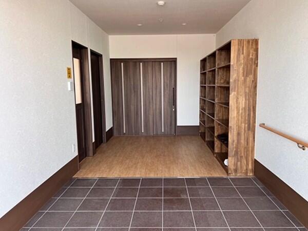 住宅型有料老人ホームともしび（常勤）の介護職求人メイン写真3