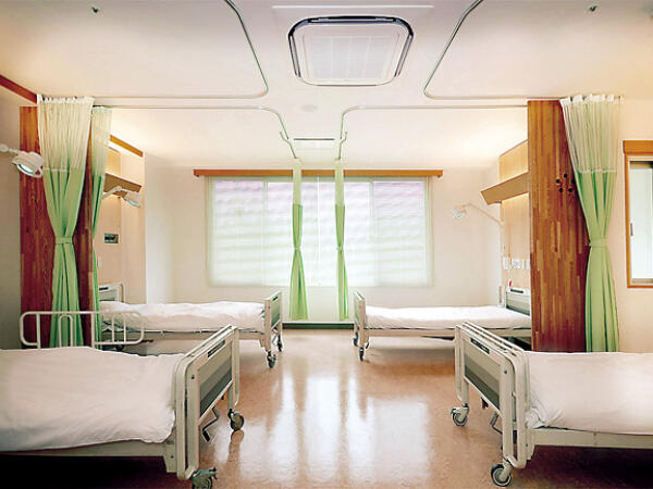 五日市記念病院（病棟/常勤）の看護師求人メイン写真2