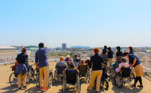 特別養護老人ホーム関野記念鵠生園(パート)の介護福祉士求人サブ写真1