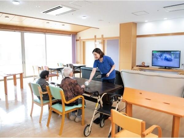 特別養護老人ホーム有磯苑（常勤） の准看護師求人メイン写真3