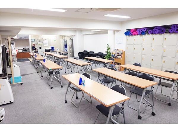 青山会関内クリニック（常勤）の臨床心理士求人メイン写真4