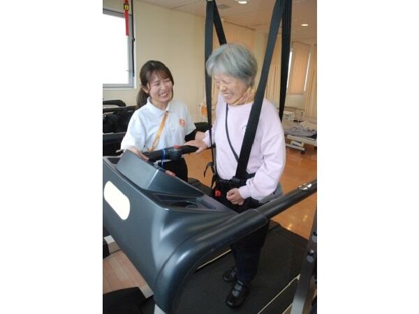 ポラリスデイサービスセンター中野栄（パート）の介護職求人メイン写真2