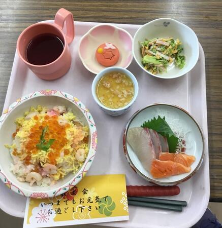 特別養護老人ホームゆめあいの丘（常勤）の介護職求人メイン写真4