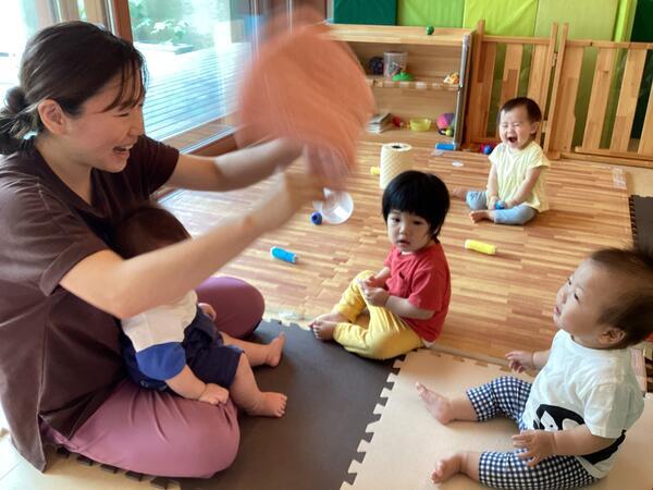 （株）セリオ 守山市子育て支援拠点施設mamocco（常勤パート）の保育士求人サブ写真1