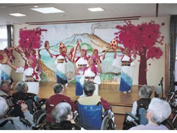 社会福祉法人厚生会 特別養護老人ホーム 睦園（常勤）の介護職求人サブ写真1