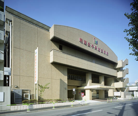 明理会中央総合病院（夜間受付/パート）の医療事務求人の写真