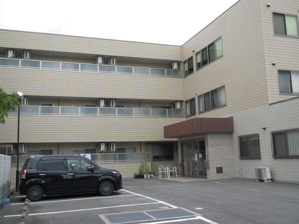 コスモスコート東山本（常勤）の介護福祉士求人の写真