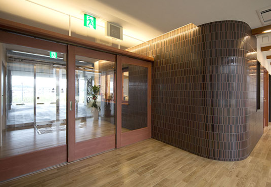 ファミーユ地域密着型介護福祉施設（夜勤専従パート） の介護福祉士求人メイン写真2